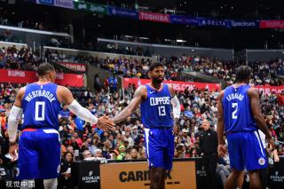 而阿尔瓦雷 而阿尔瓦雷