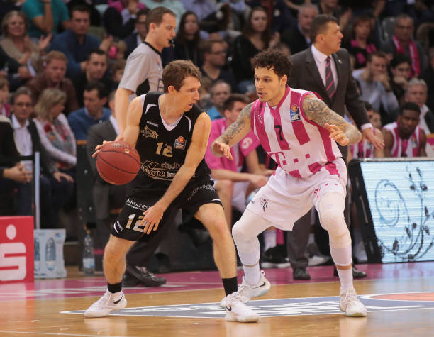 轻选手们具 轻选手们具