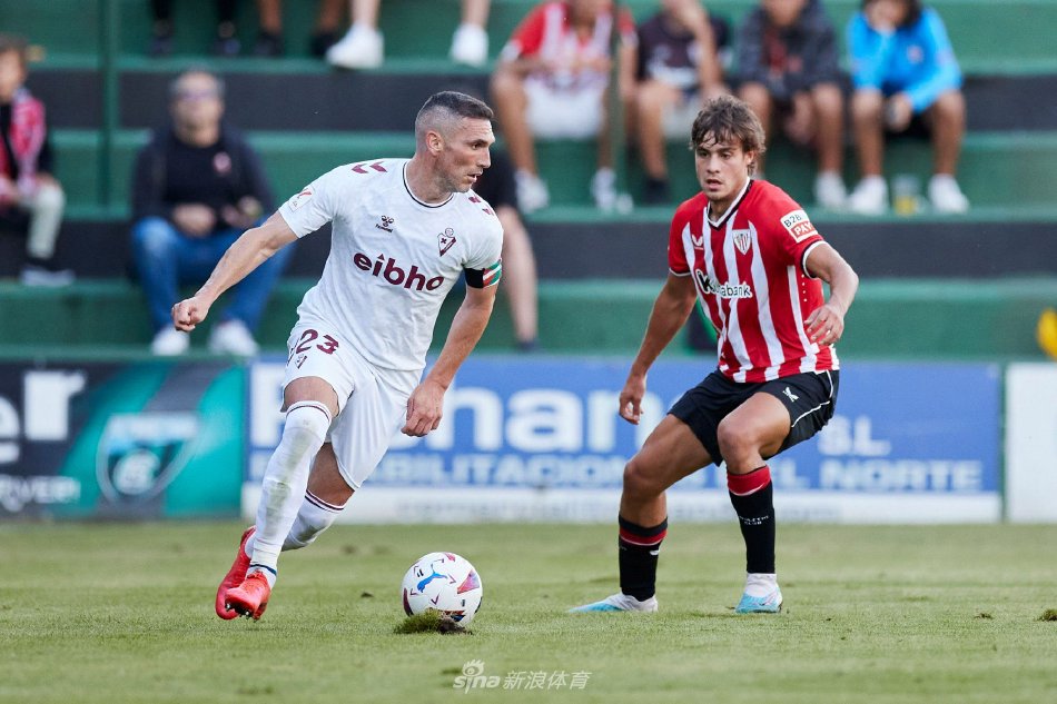 在比赛中展 在比赛中展